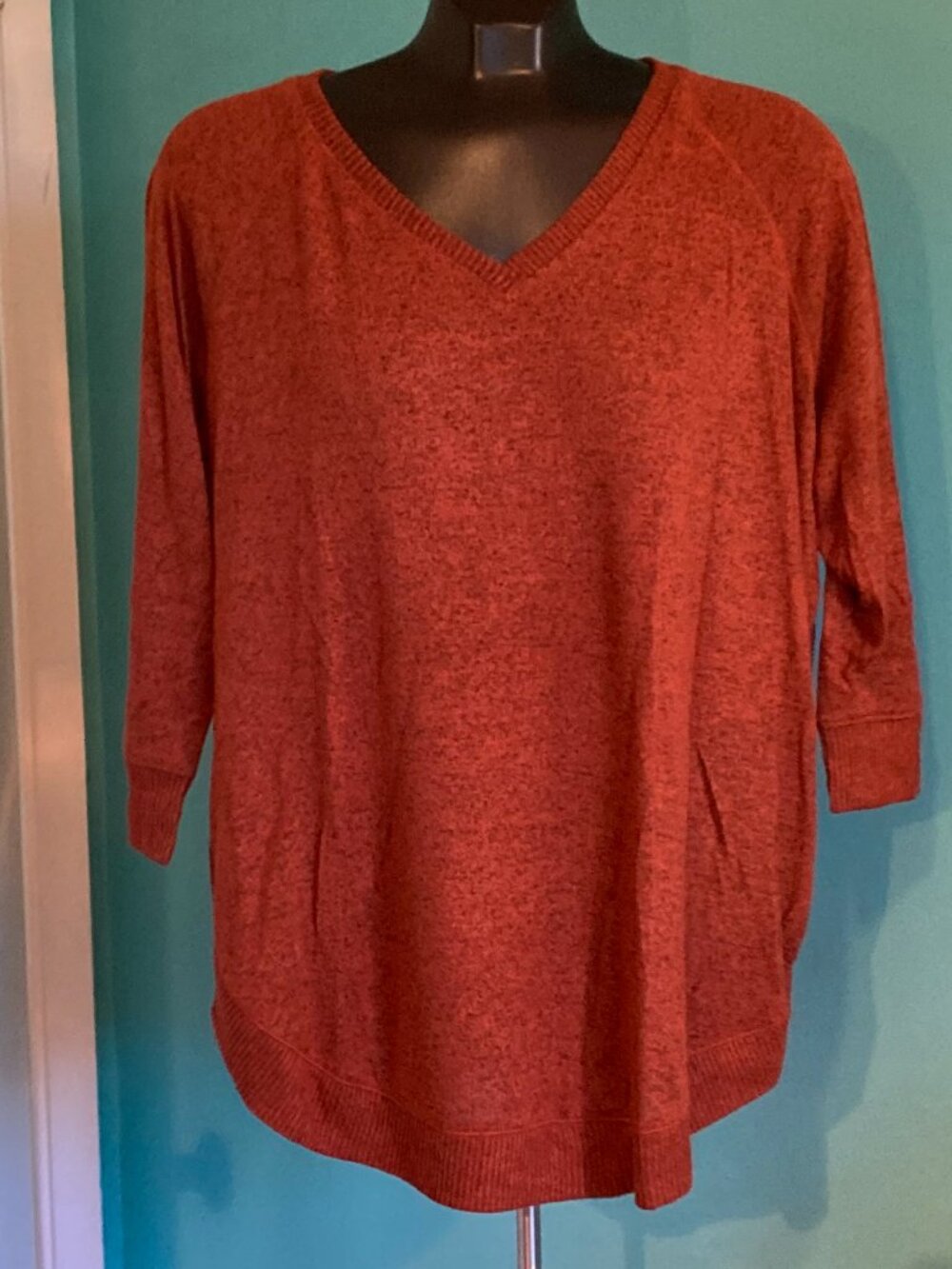Maurices V-Neck Scoop Hem 3/4 Sleeve Sweater